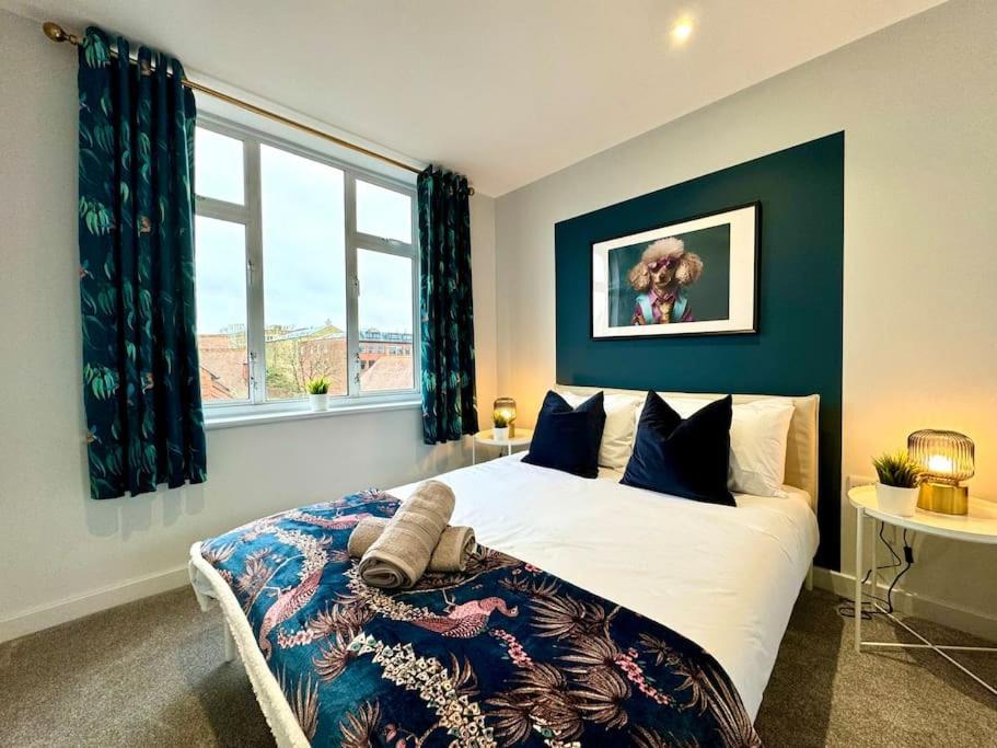 Bournemouth Getaway: 3Br Apartment Near Beach Экстерьер фото
